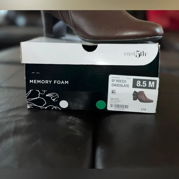 Casual Charm. Brand new, in box, East5th Chocolate ankle boot, 8.5M. Memory Foam - Picture 2 of 11